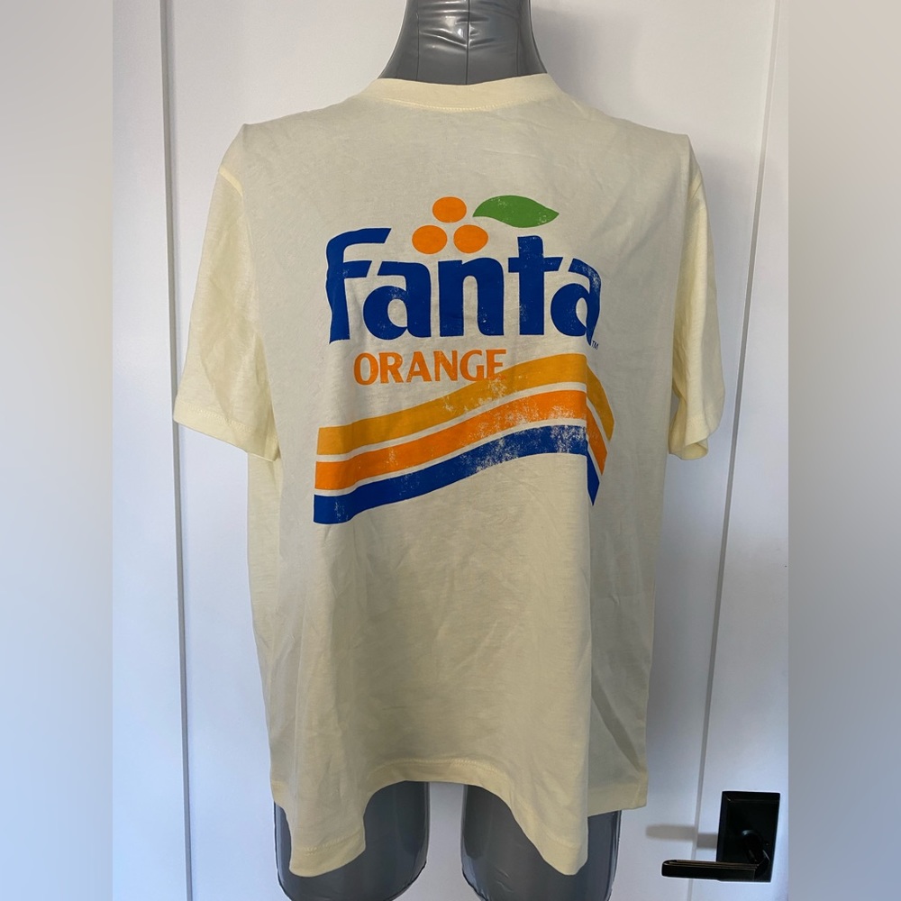 H&M fanta shirt
